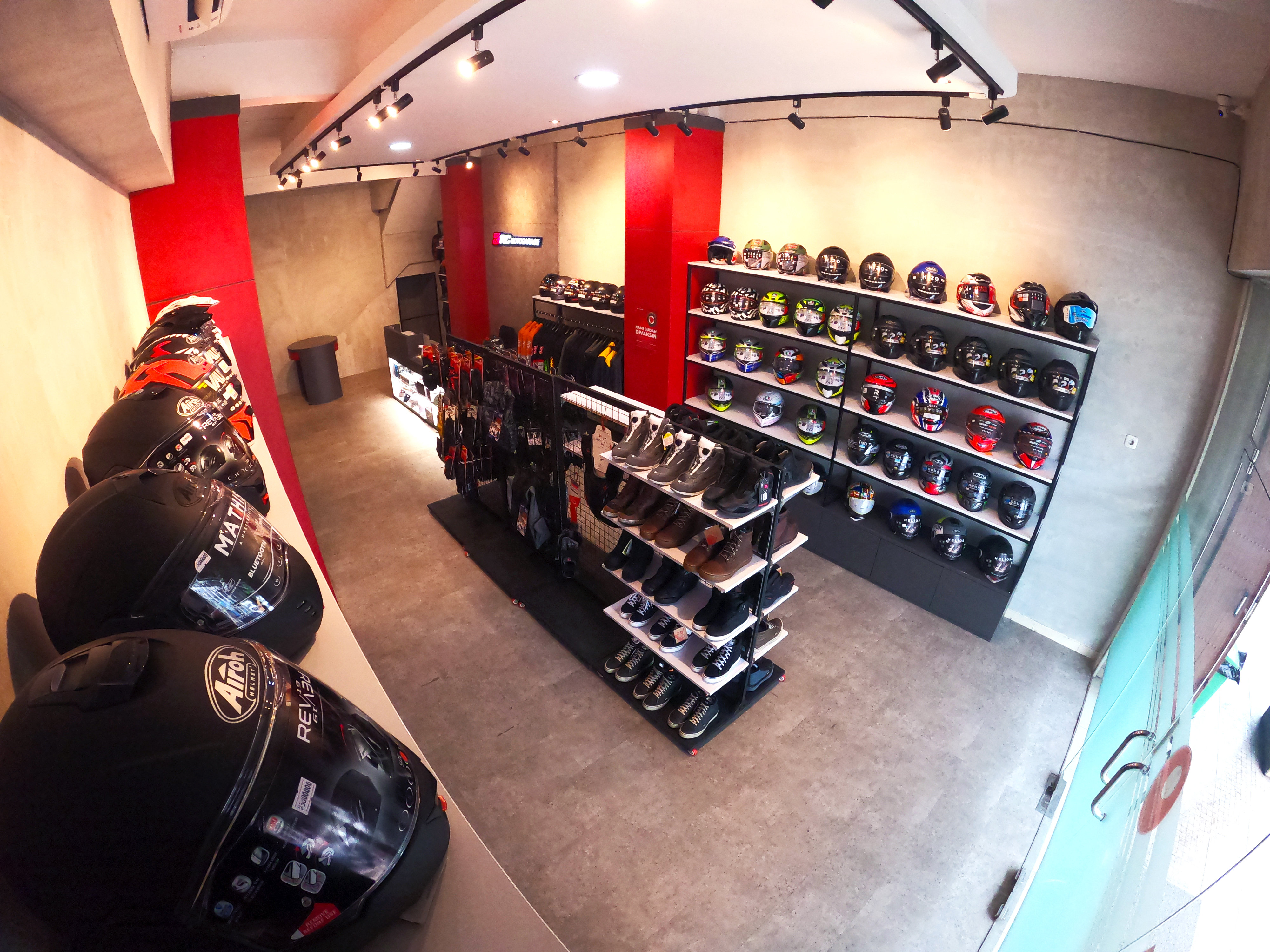 Outlet RC Motorgarage di Surabaya