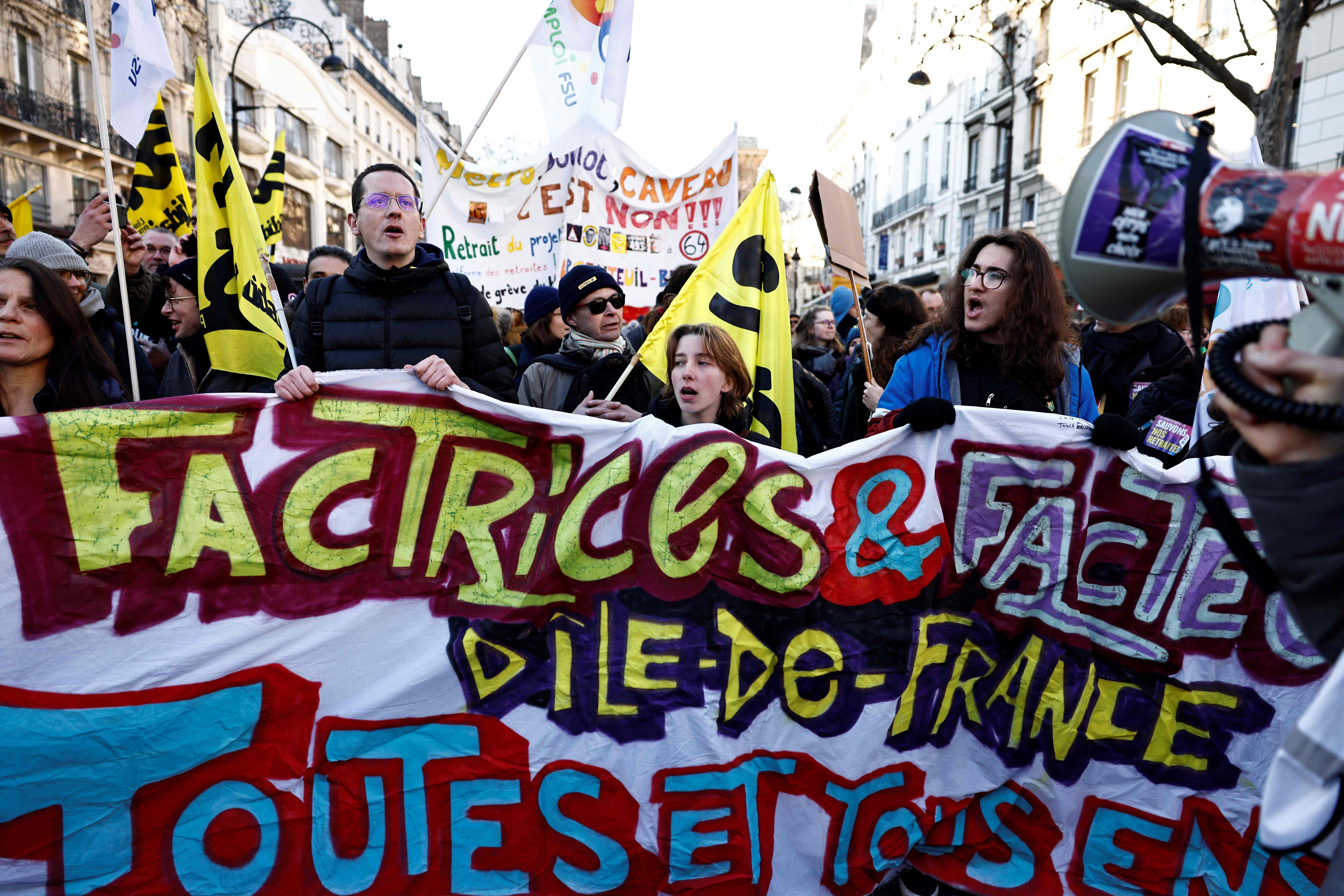 Ratusan Ribu Buruh Ancam Lumpuhkan Perekonomian Prancis