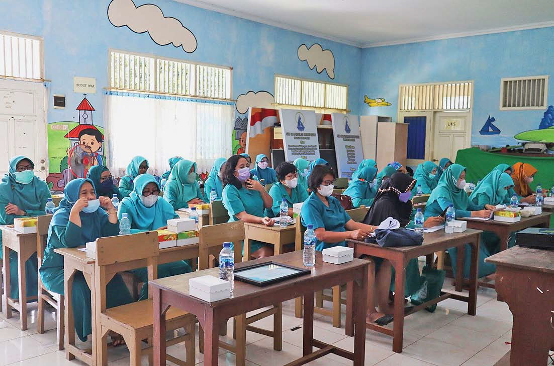 Suasana pelatihan literasi keuangan dan fintech.