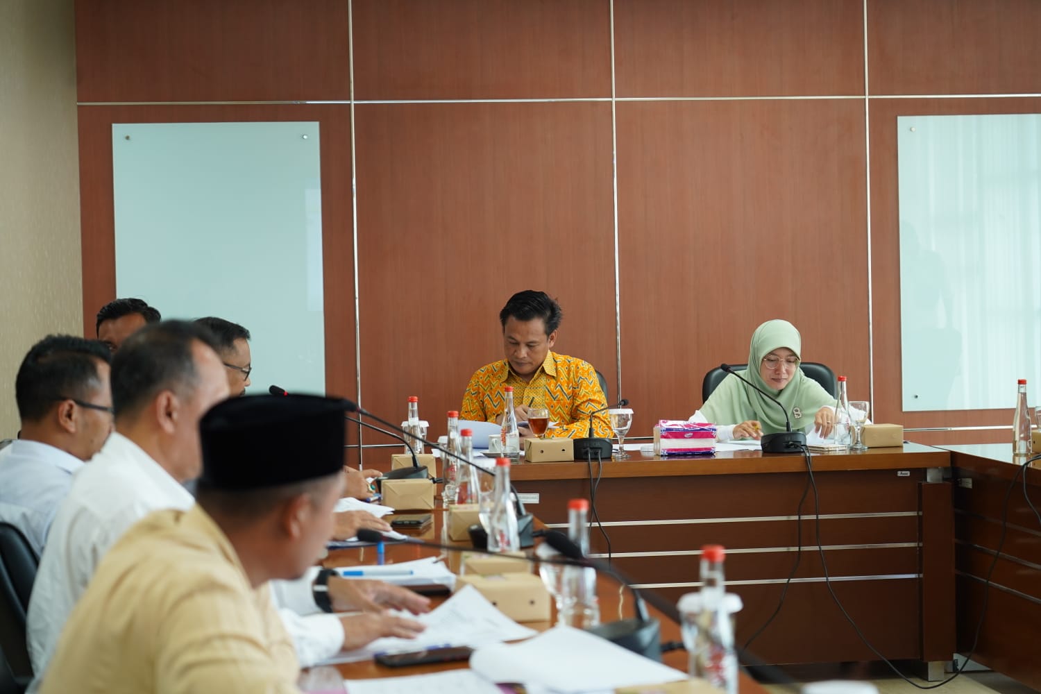 Komisi DPRD Kota Bogor menggelar rapat kerja (Raker) dengan camat se-Kota Bogor membahas laporan rencana kerja (Renja) di tahun 2023