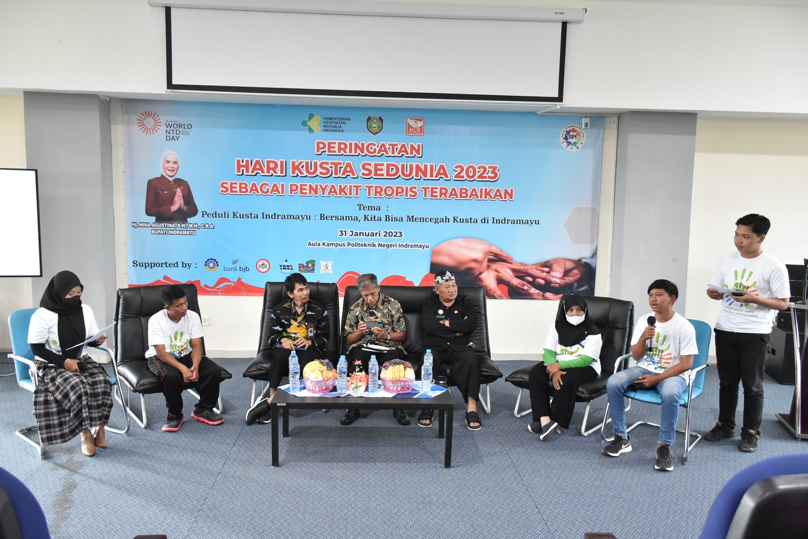 Talkshow upaya penanggulangan penyakit kusta dalam rangka memperingati Hari Kusta Sedunia di Indramayu, Jawa Barat, Selasa (31/1).