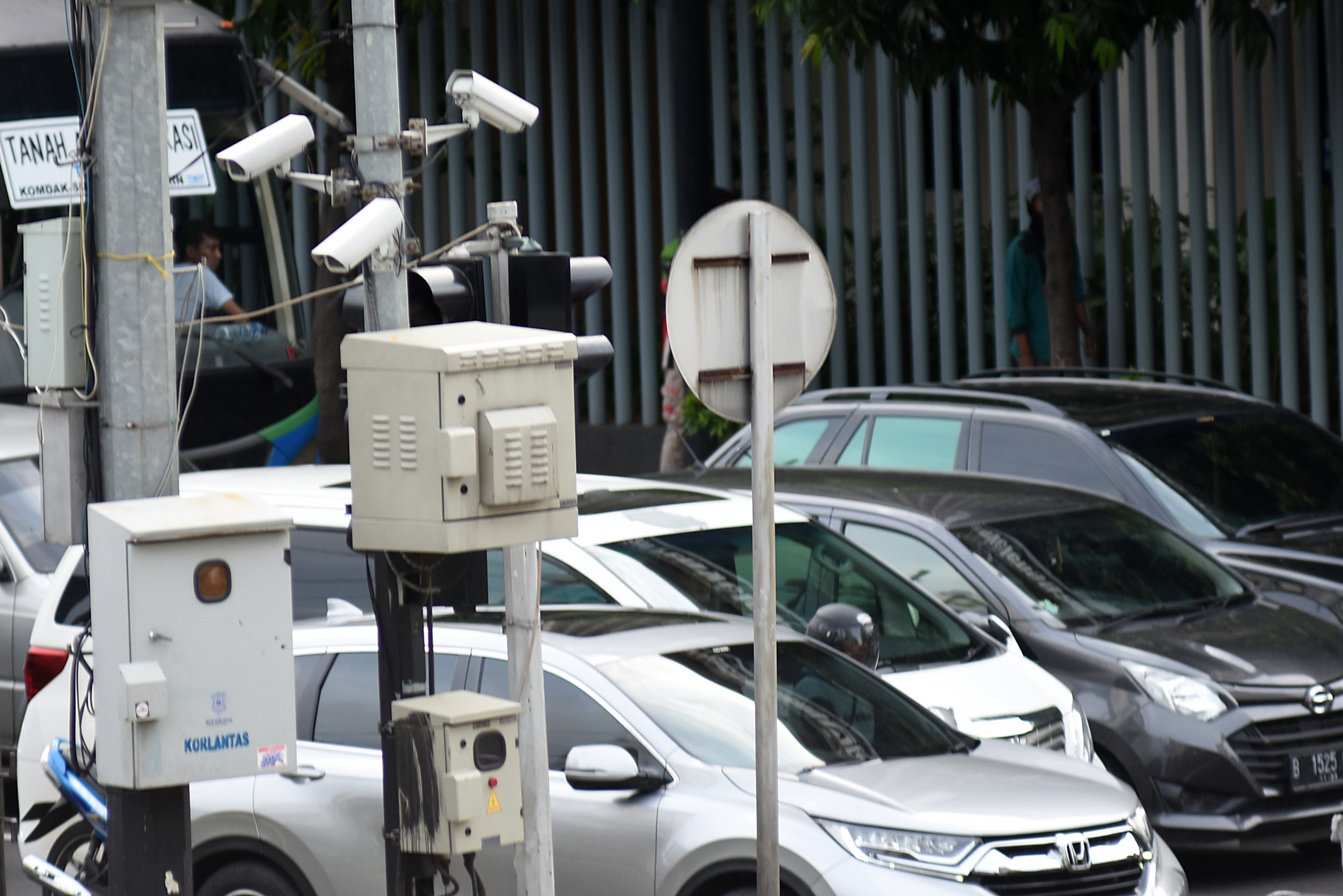 Ilustrasi kamera E-TLE