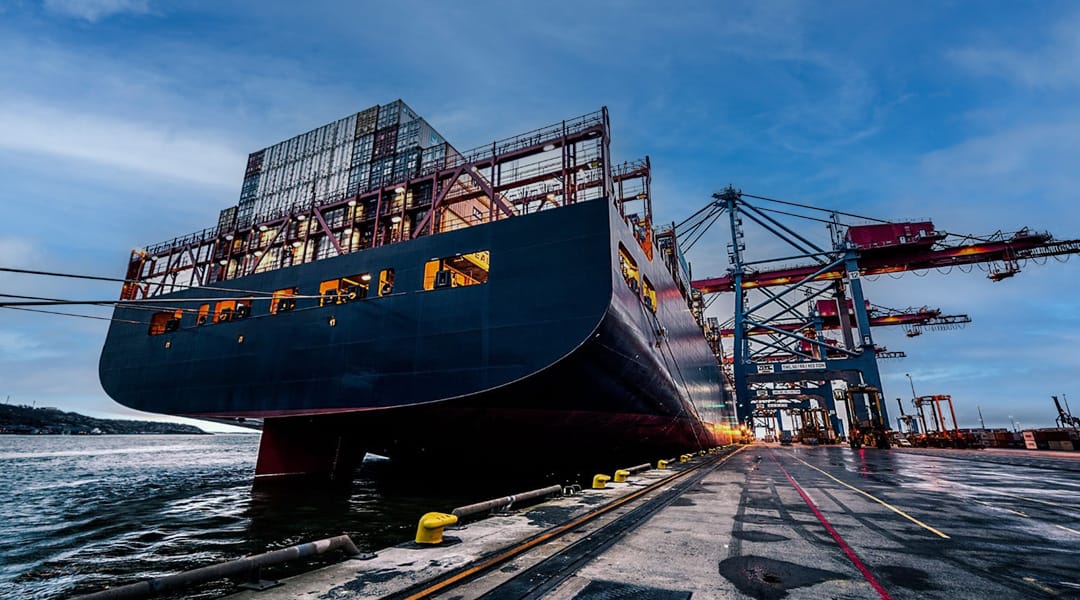 Ilustrasi Industri Pelayaran angkut