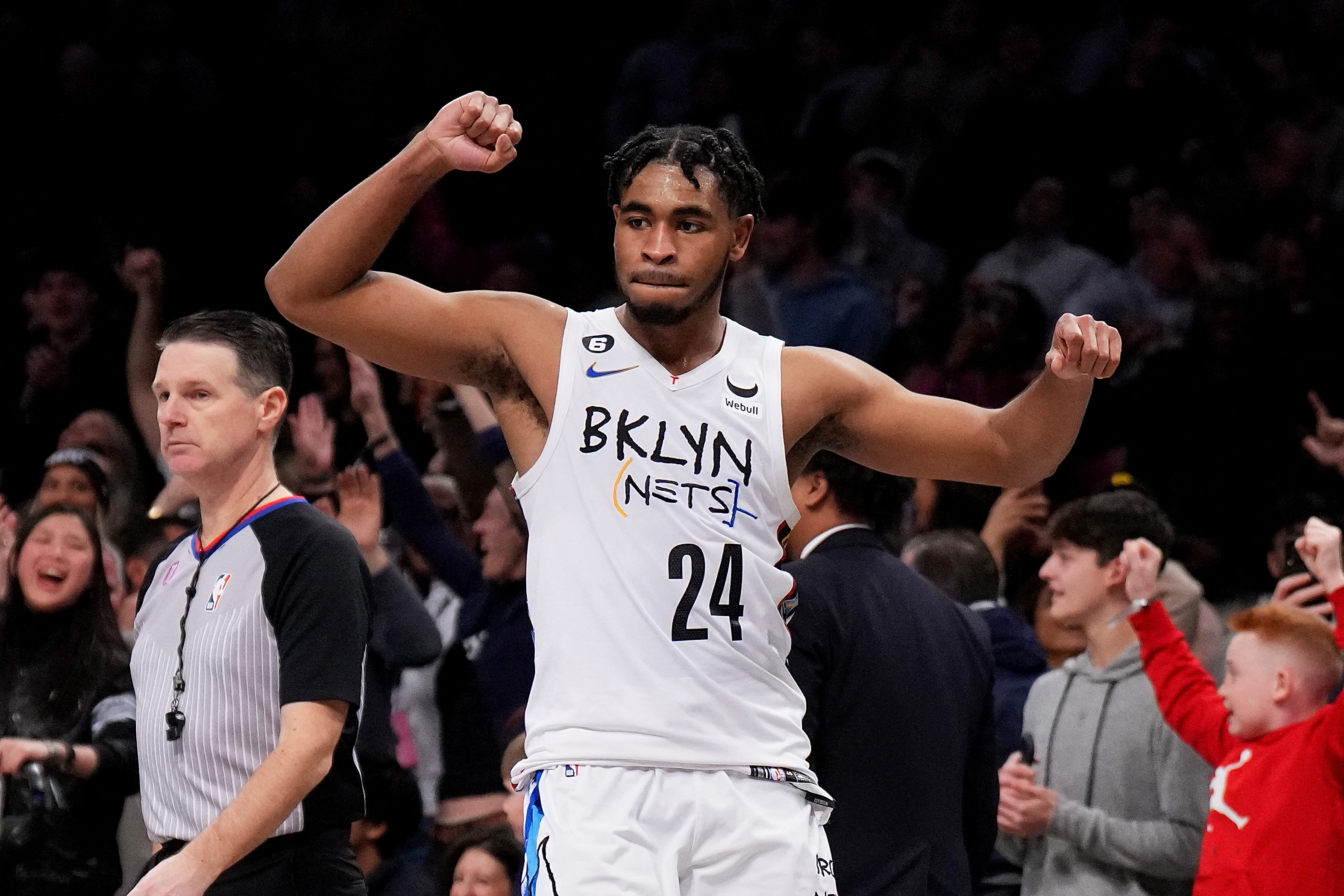 Cam Thomas, Pemain Brooklyn Nets, melakukan selebrasi kemenangan