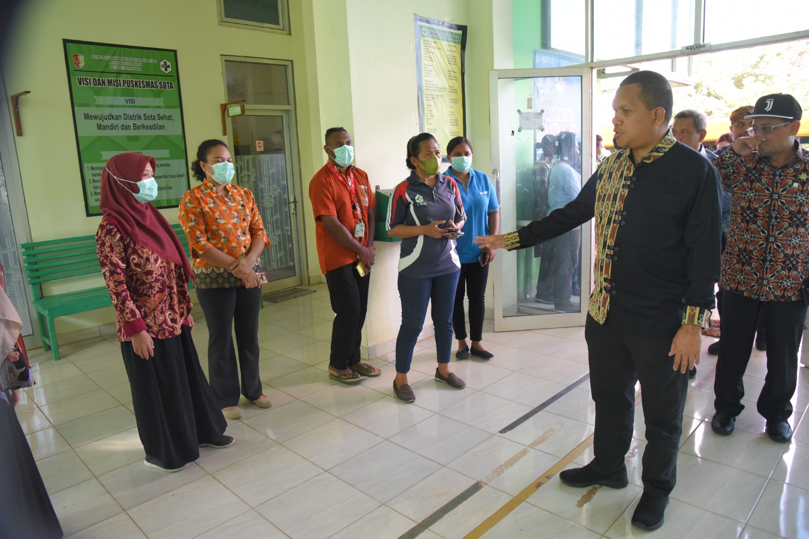 Kunjungan Komisi IX DPr ke Puskesmas Sora, Papua Selatan