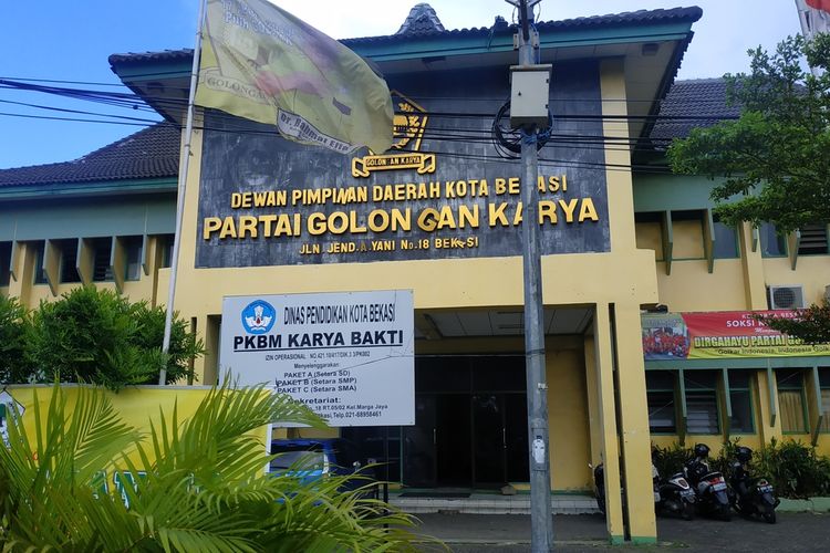 Gedung DPD Golkar Jalan Ahmad Yani Nomor 18, Kota Bekasi, yang disengketakan.