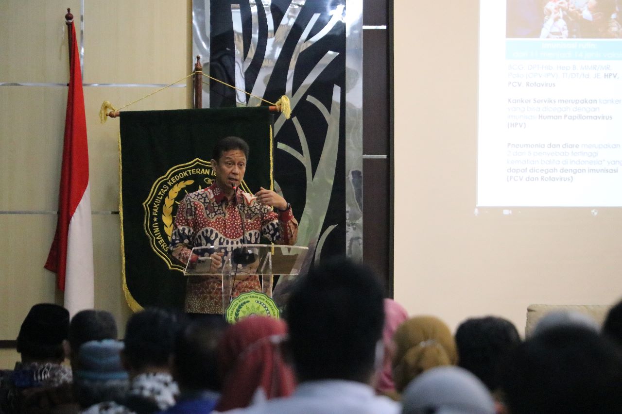 Menteri Kesehatan Budi Gunadi Sadikin memberikan kuliah umum di UMJ