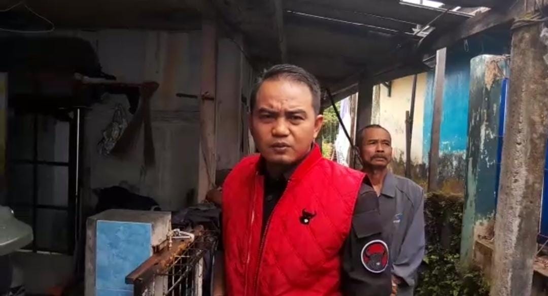 Wakil Ketua Komisi III DPRD Kota Bogor, Iwan Iswanto, dalam kegiatan resesnya menemukan dua rumah yang belum tersentuh program RTLH