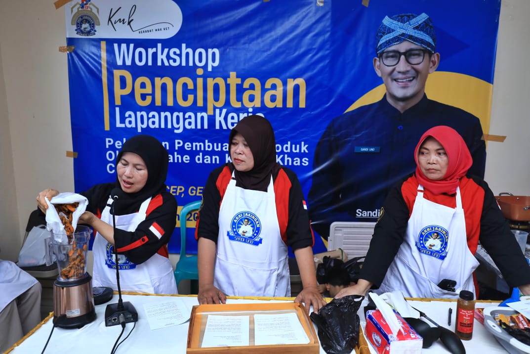 Aksi Jaringan Sandi Uno di Cirebon