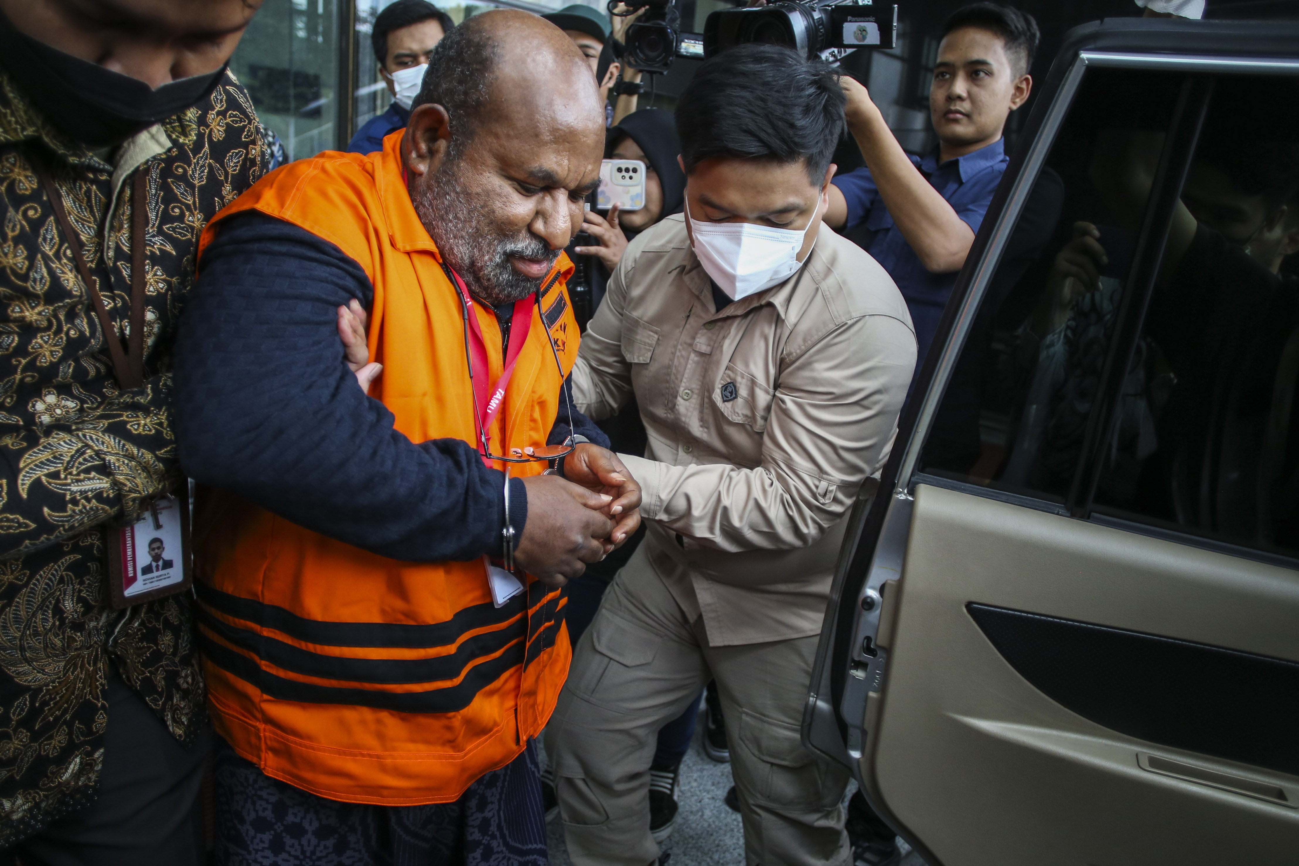 Gubernur Papua nonaktif Lukas Enembe