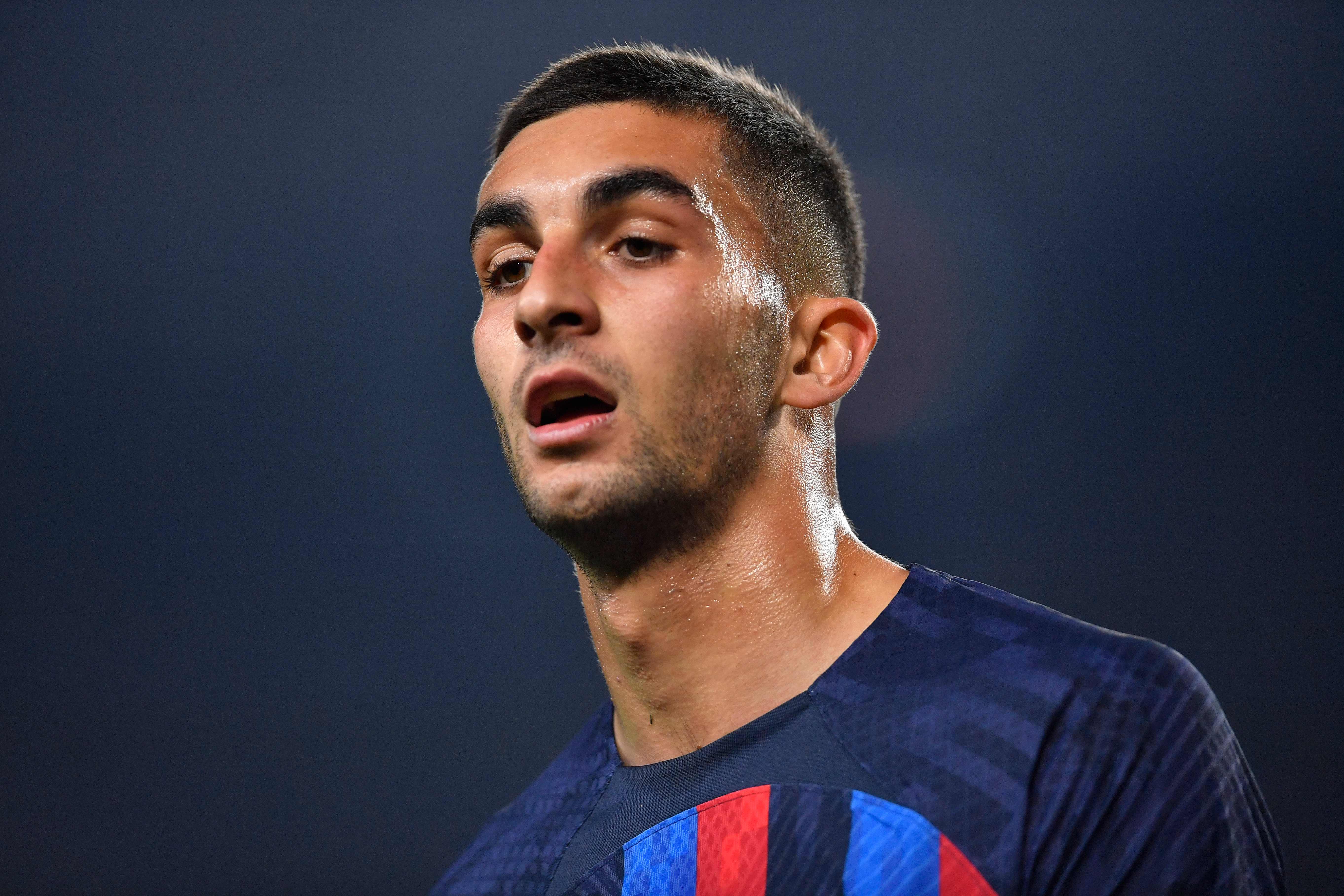 Penyerang Barcelona Ferran Torres