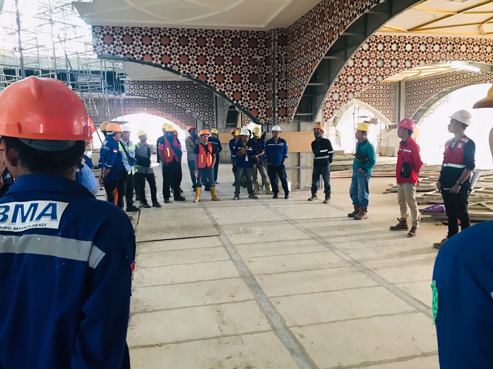Ironis, Upah Pekerja Pembangun Kubah Al Jabbar belum Dibayar