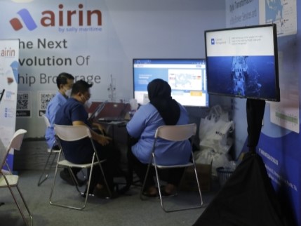 Airin menawarkan sejumlah keunggulan dalam aplikasinya, antara lain fitur vessel tracking tanpa biaya.