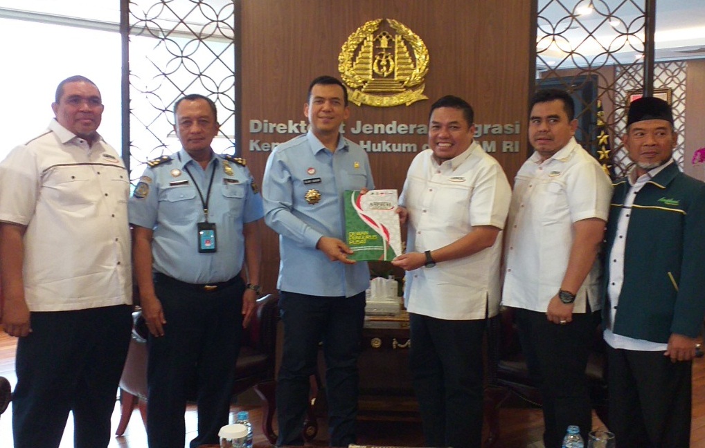 Pertemuan Asosiasi Muslim Penyelenggara Haji dan Umrah Republik Indonesia (Amphuri) dengan Dirjen Imigrasi.