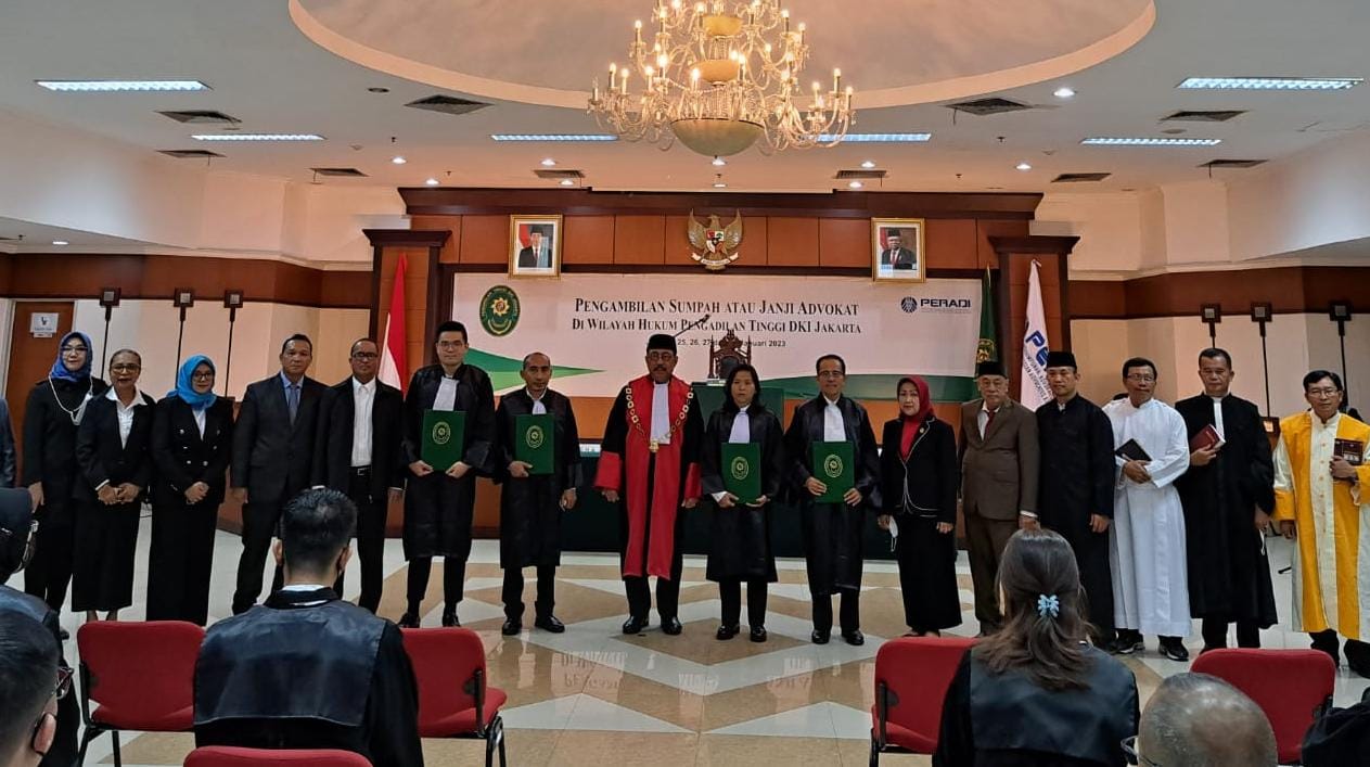 Pengambilan sumpah atau janji advokat di Pengadilan Tinggi DKI Jakarta.