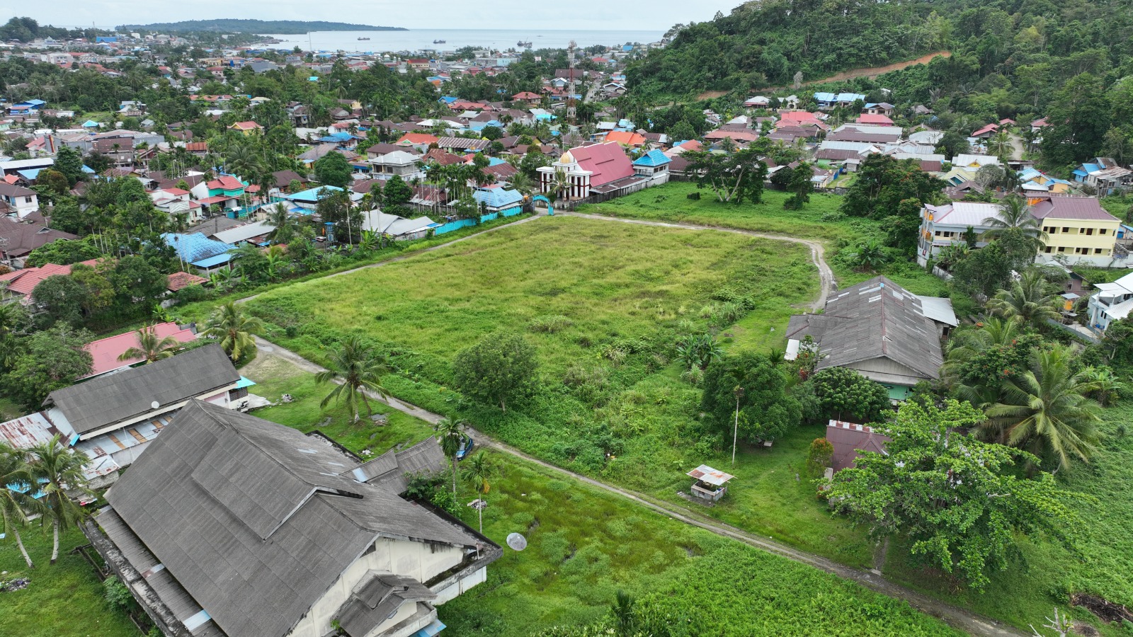 Pemda Manokwari telah membebaskan dan akan menghibahkan tanah seluas 2,7 hektar untuk pembangunan Papua Youth Creative Hub (PYCH)