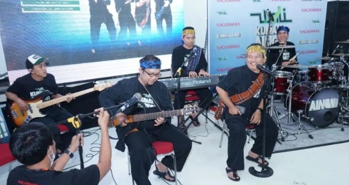 Wali saat perilisan lagu Kumaha Aing