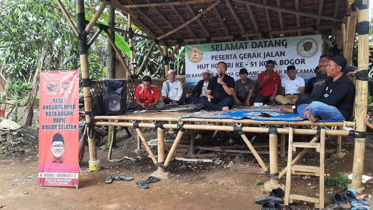 Wakil Ketua II DPRD Kota Bogor, Dadang Iskandar Danubrata untuk menyerap aspirasi warga RW 05 dan RW 10, Kelurahan Rancamaya, Kecamatan Bogo