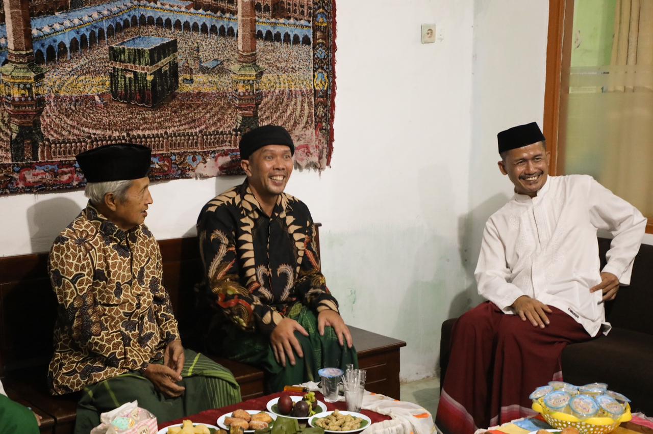 Harlah Seabad NU di Purbalingga, Jajaran PBNU Silaturahmi ke Ponpes Roudlotus Sholichiin, Minggu (5/2/2023)