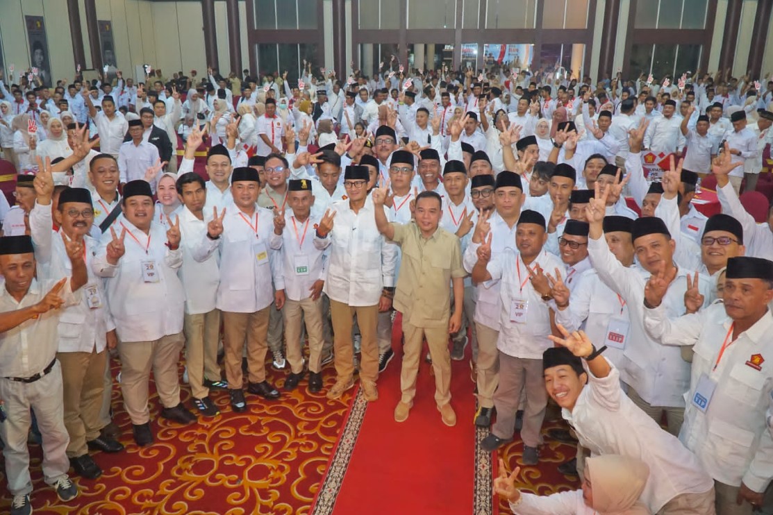 Ketua Harian Partai Gerindra Sufmi Dasco Ahmad (tengah) ketika menghadiri Rakorda Partai Gerindra Sulawesi Tengah