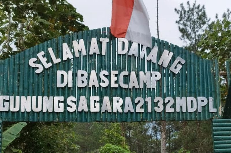 Base camp Gunung Sagara di Kabupaten Garut, Jawa Barat. 