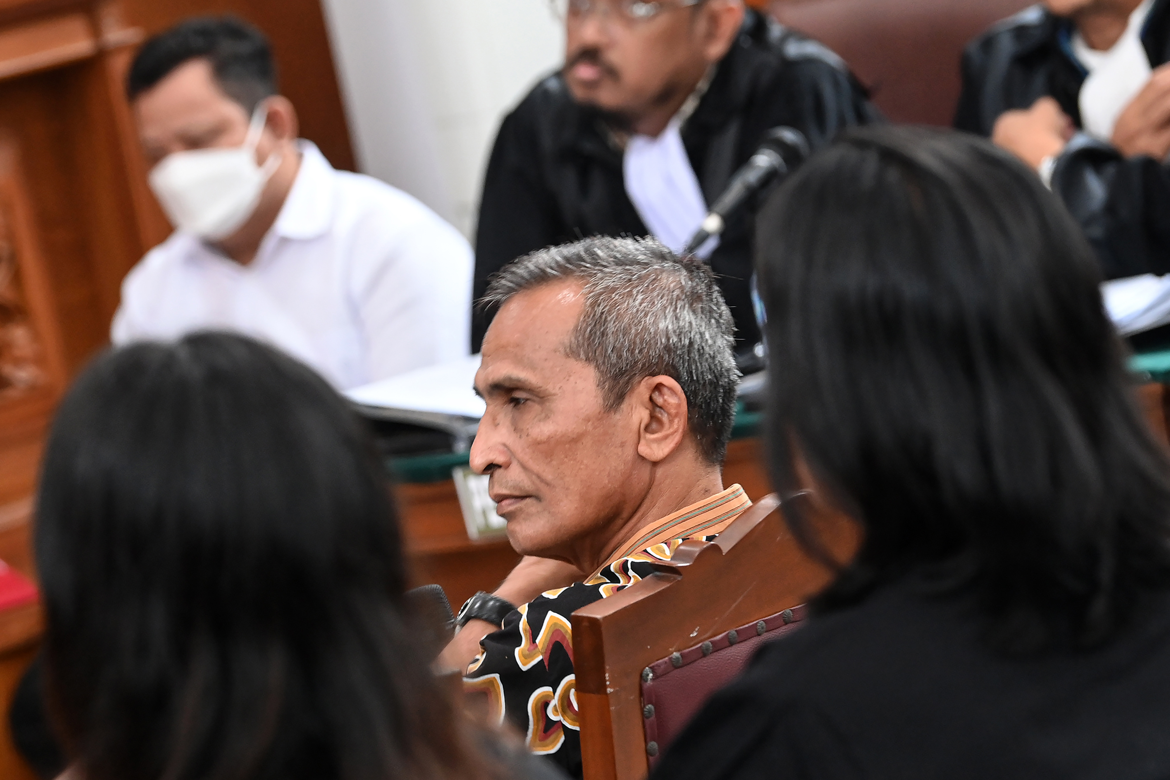 Ayah almarhum Brigadir Yosua, Samuel Hutabarat, saat mengikuti persidangan di Pengadilan Negeri Jakarta Selatan.