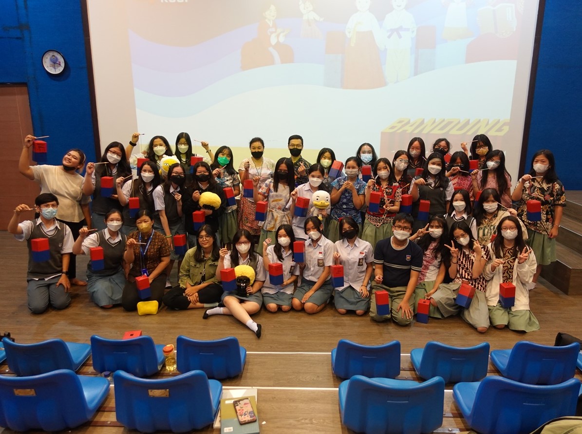 Kunjungan KCCI ke SMAK 2 BPK Penabur, Bandung