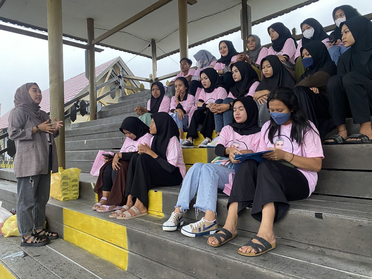 Pelatihan public speaking Srikandi Ganjar kalteng