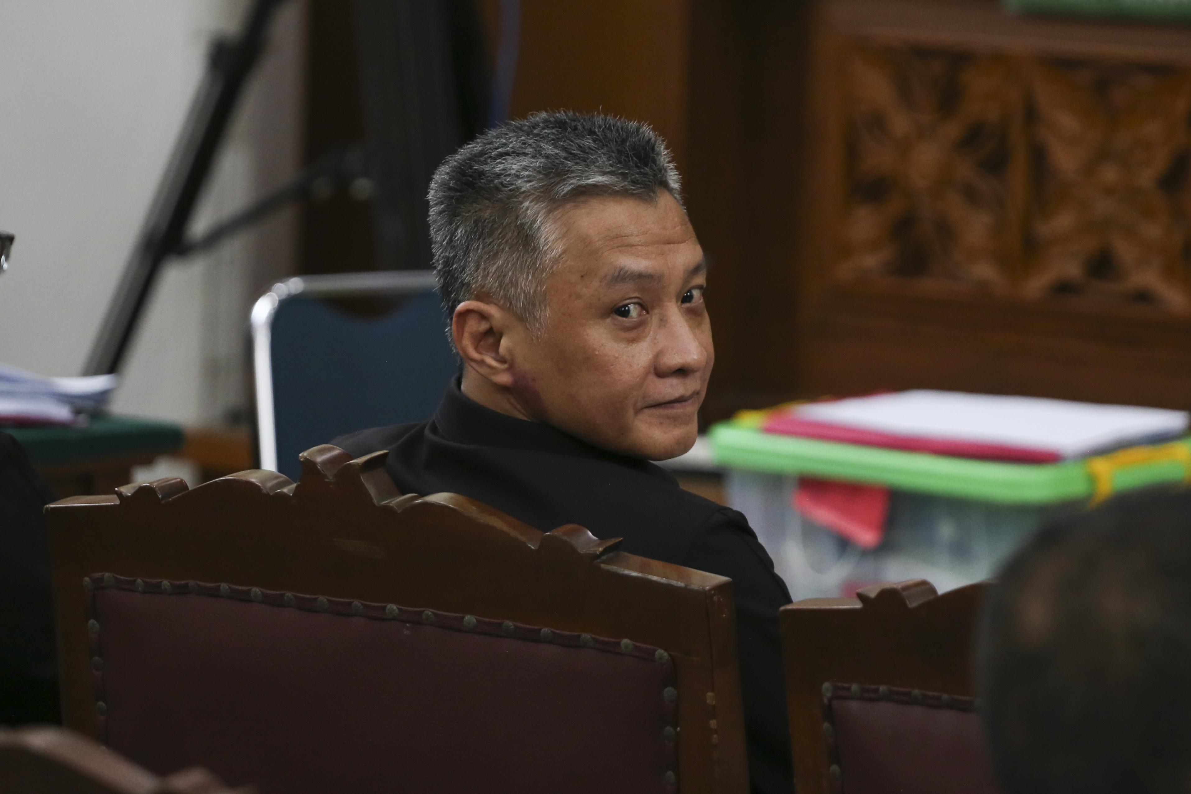 Terdakwa kasus merintangi penyidikan atau 