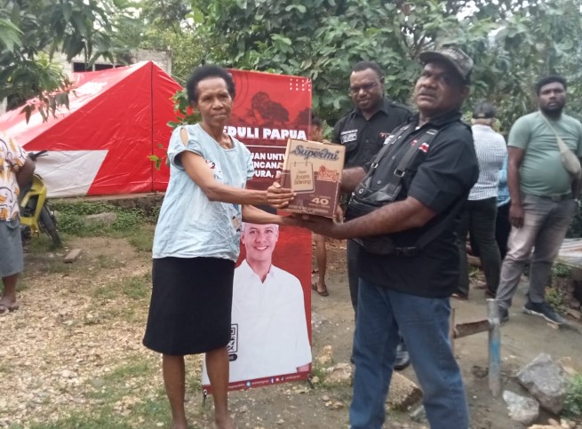 Relawan Sahabat Ganjar Papua Bantu Korban Gempa 