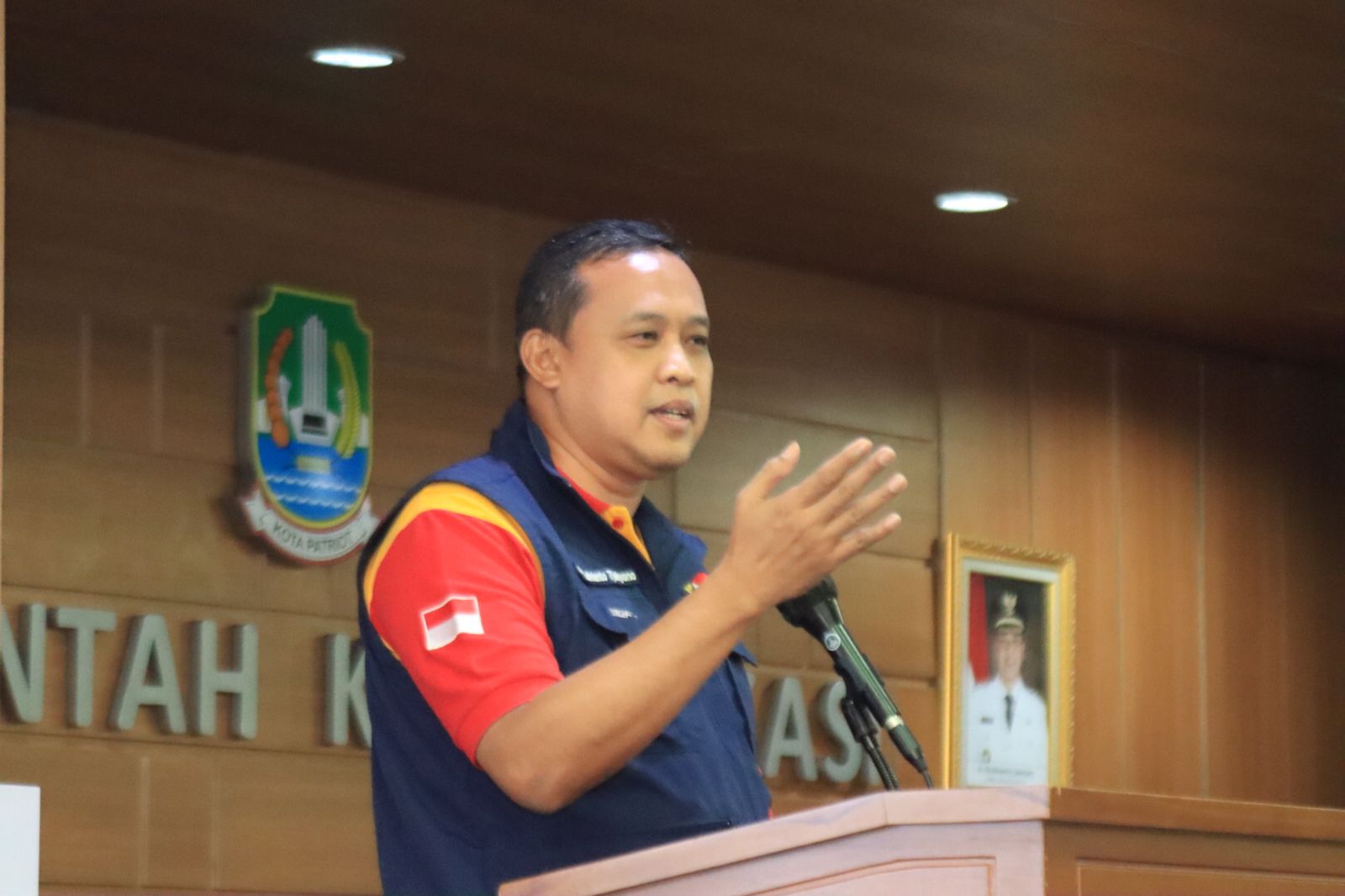 Pemkot Bekasi Berikan Bantuan Sanitasi Layak 