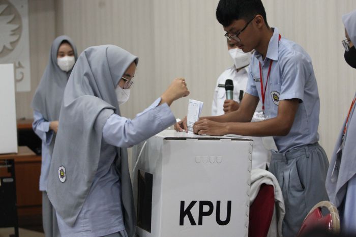Simulasi Pemilu 2024 oleh pelajar di daerah.