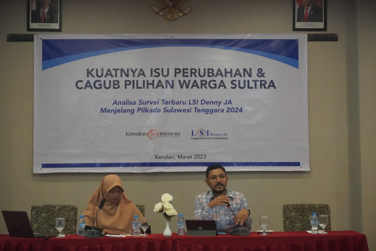 Lembaga survei Lingkaran Survei Indonesia (LSI) Denny JA merilis hasil survei terkait Pilgub Sultra 2024, di Kendari, Kamis (22/3/2023)