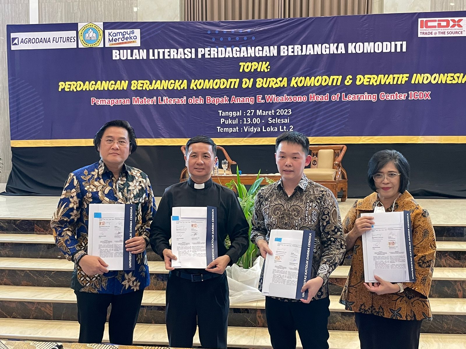 PT. Agrodana Futures bersama Fakultas Ekonomi UKDC bekerjasama mengedukasi keuangan bagi masyarakat