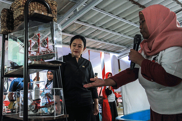 Kunjungi Komunitas Bank Sampah di Palembang, Puan Dukung Ekonomi Kreatif Rakyat
