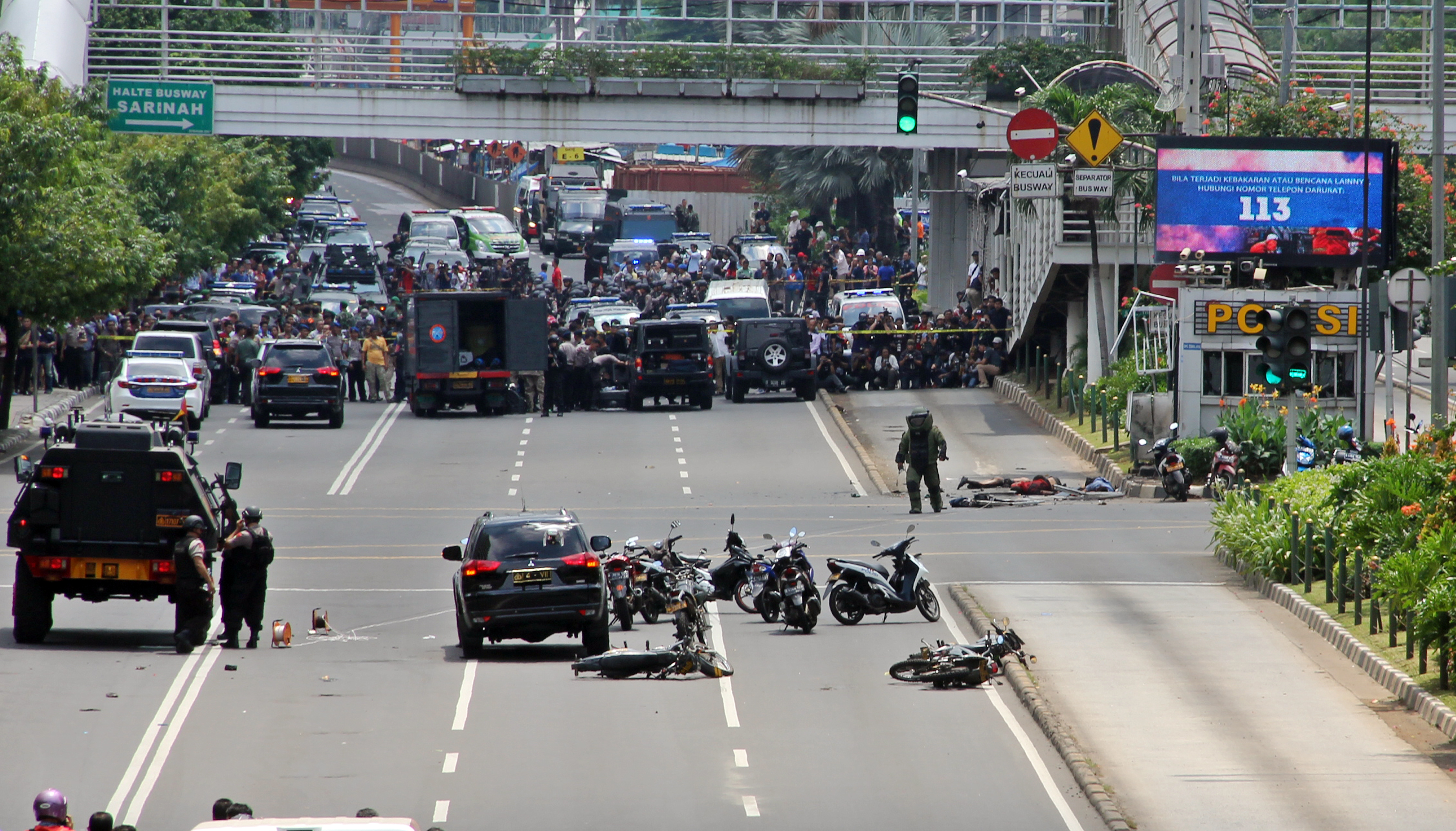 Teror bom di kawasan Sarinah, Jakarta, pada 2016 lalu.
