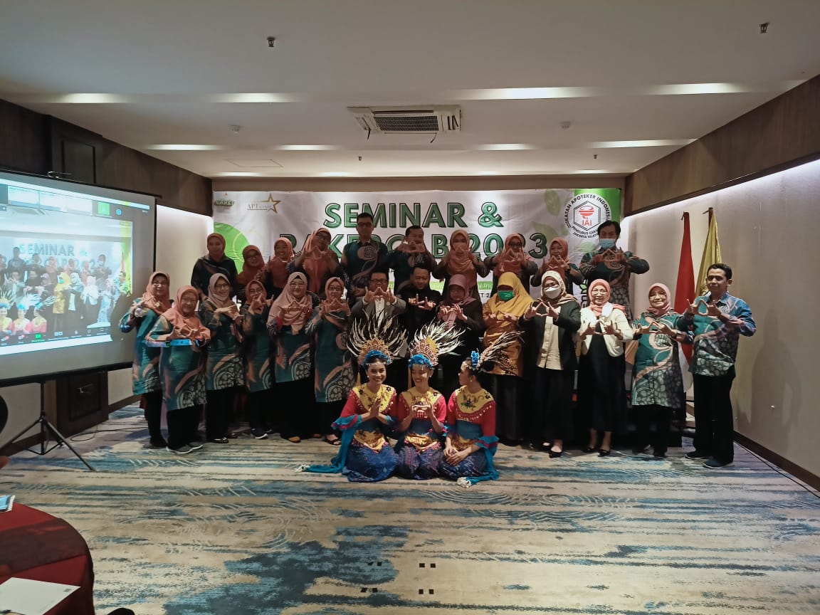 Pengurus Cabang (PC) Ikatan Apoteker Indonesia (IAI) Jakarta Selatan menggelar seminar dan rapat kerja cabang PC IAI Jaksel, Sabtu (18/3).