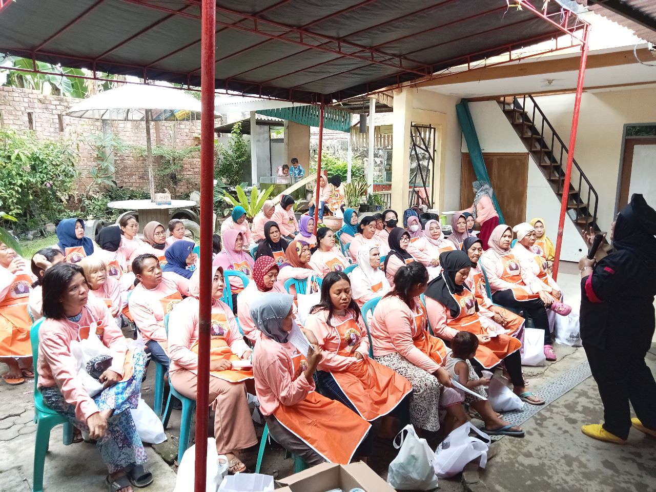 Kelas memasak yang digelar Mak Ganjar di Jambi