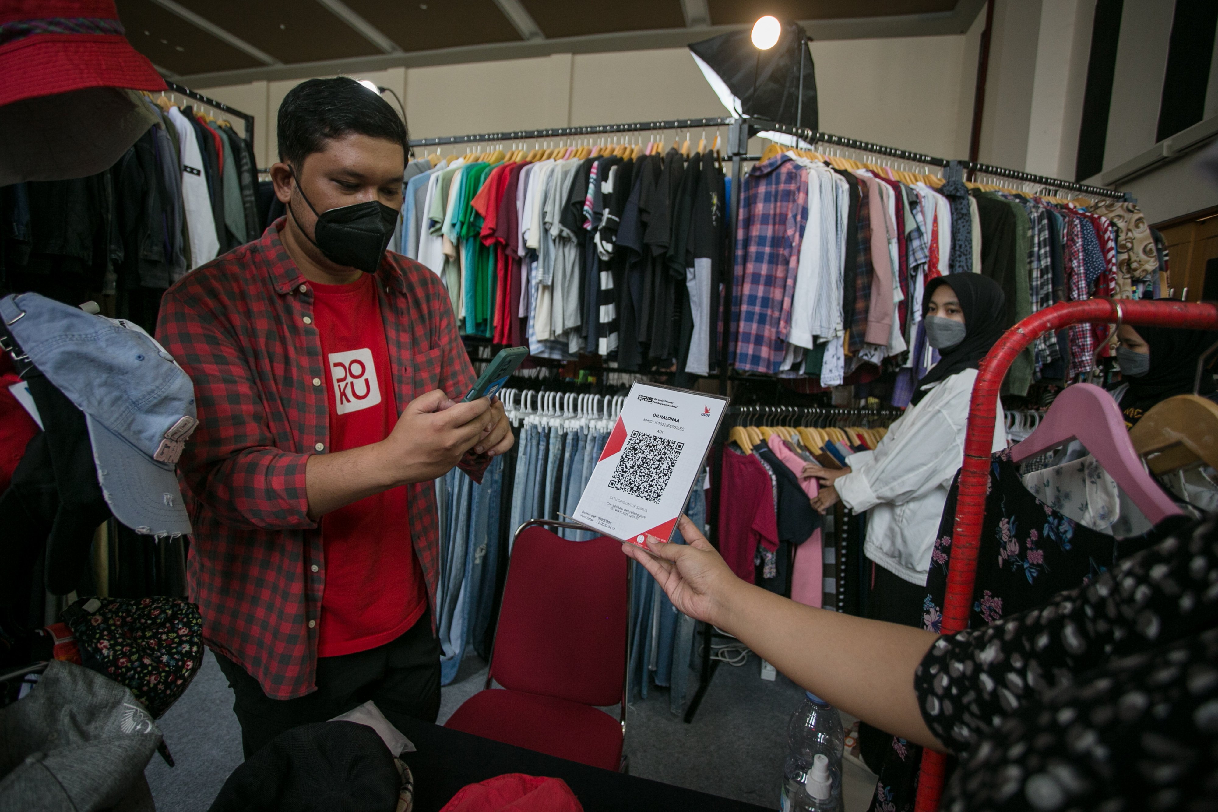 Ilustrasi transaksi nontunai