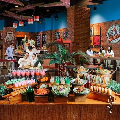 Menyambut Ramadan, Fame Hotel Gading Serpong mempersembahkan sajian buffet untuk buka puasa dengan tema “Ramadhan Nusantara Buffet”.