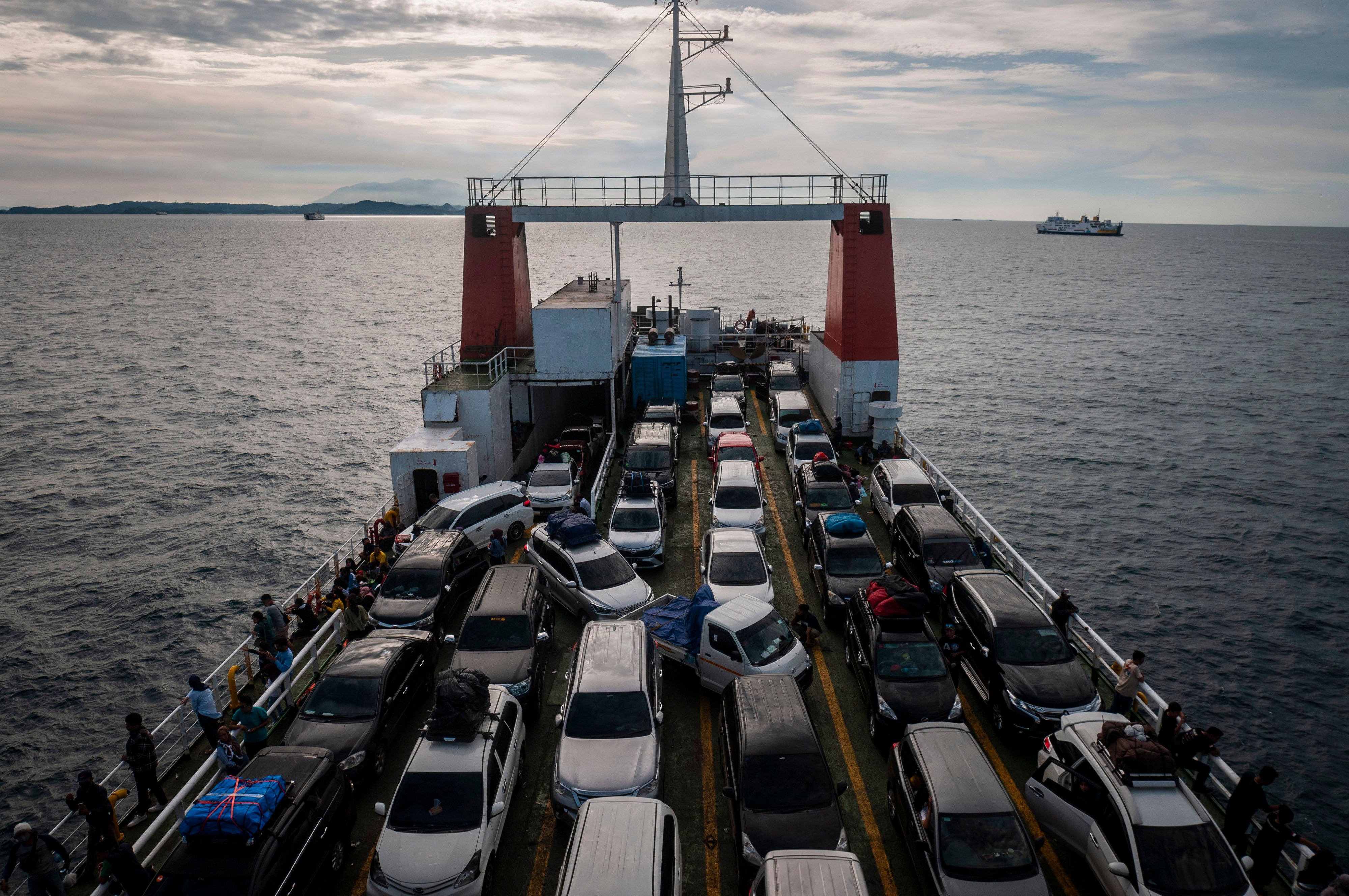 Arus Mudik di Pelabuhan Merak Diperkirakan Capai 42 Ribu Kendaraan