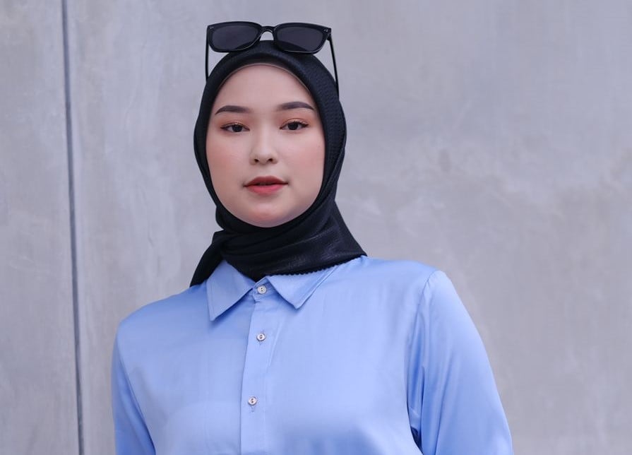 Fesyen muslim produksi MYD. 