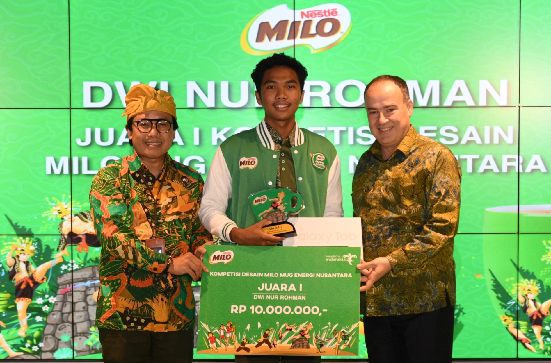 Pemenang pertama kompetisi desain mug Milo
