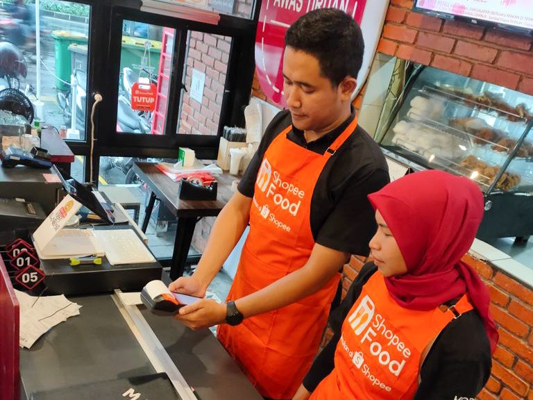 Bisnis kuliner Ayam Gepuk Pak Gembus yang berdiri pada tahun 2013 telah memiliki 500 outlet di seluruh Indonesia.