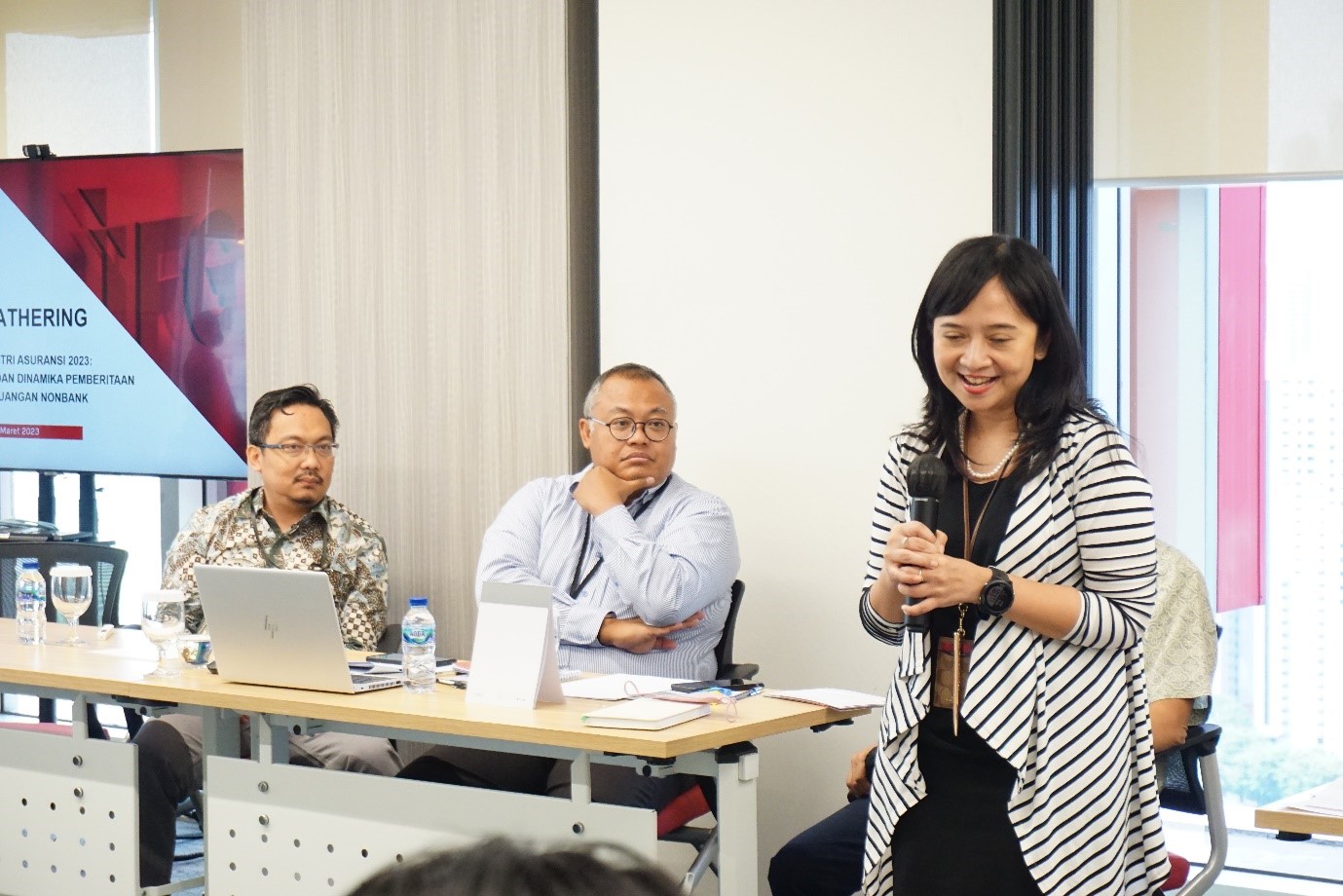 Corporate Secretary Indonesia Financial Group (IFG) Oktarina Dwidya Sistha memberikan paparan, Selasa (21/3)