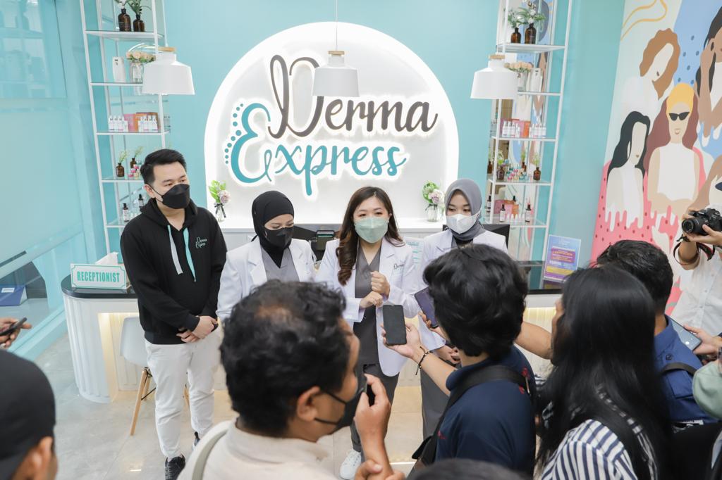 Dari beberapa klinik skincare, klinik Derma Express menjadi salah satu yang dikomendasikan. 