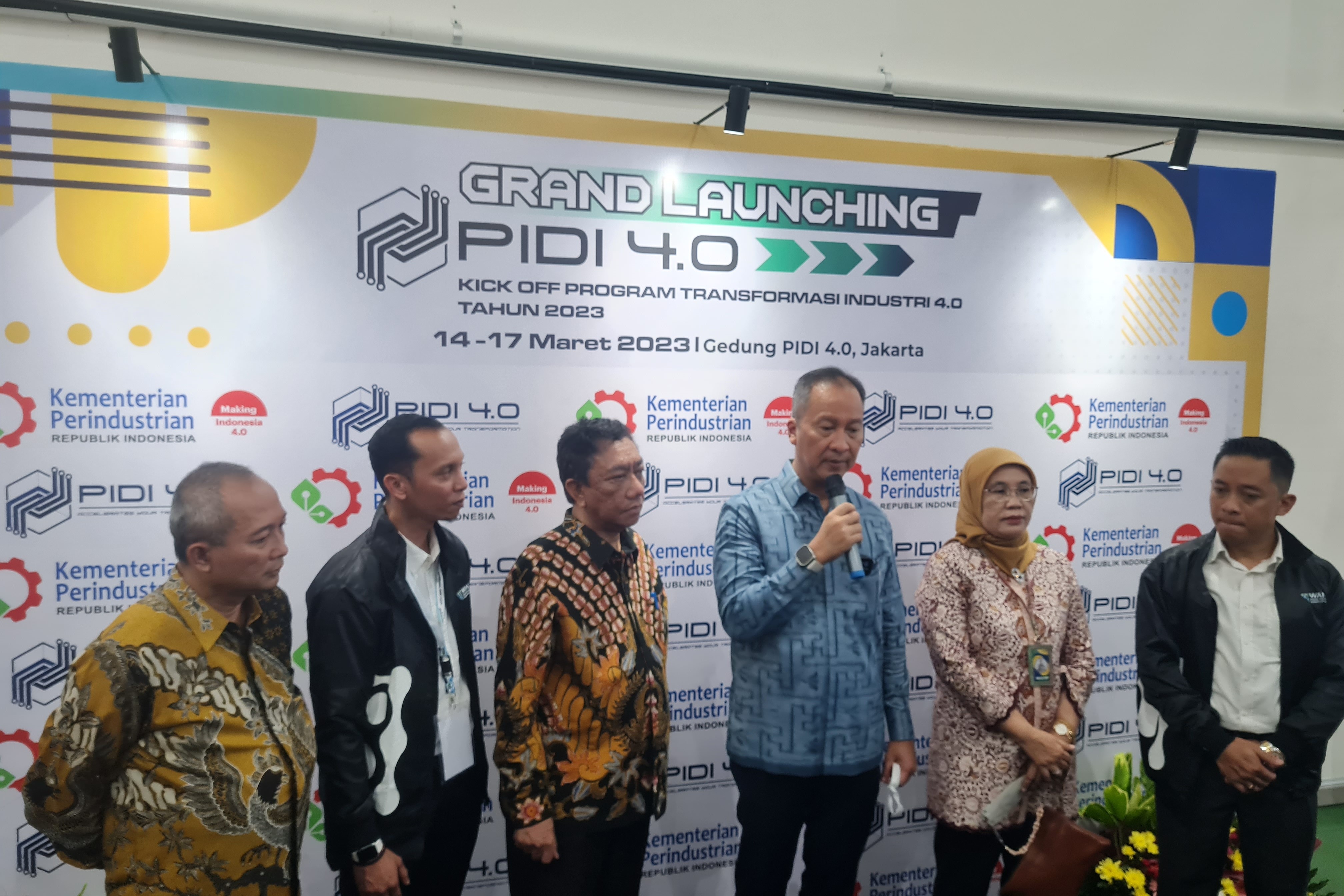Menperin Agus Gumiwang Kartasasmita saat kick-off gathering bersama dengan 36 mitra PIDI 4.0 yang melakukan MoU, Jakarta, Selasa (14/3). 