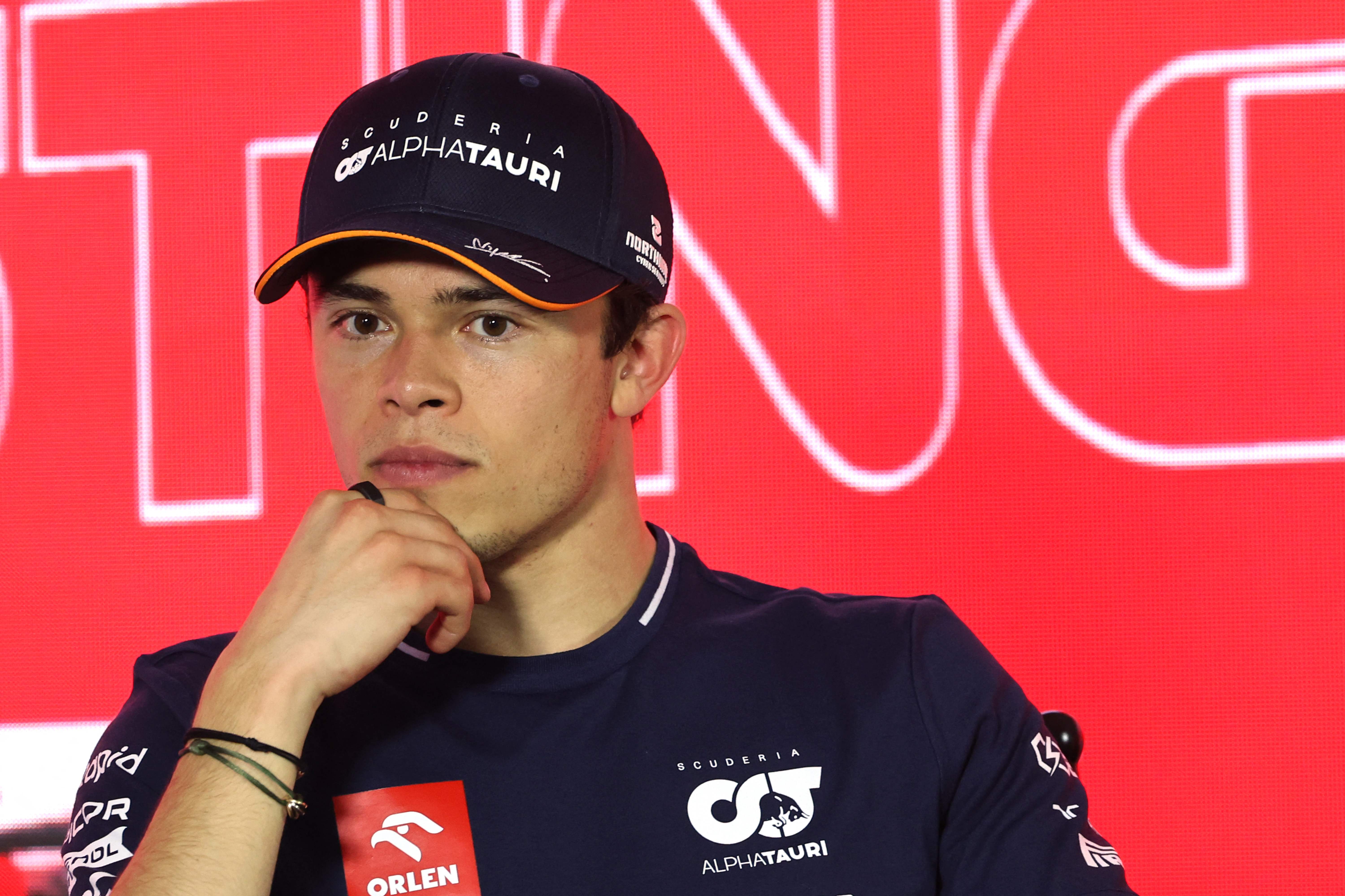 Pembalap asal Belanda, Nyck De Vries, saat melakukan konferensi pers.