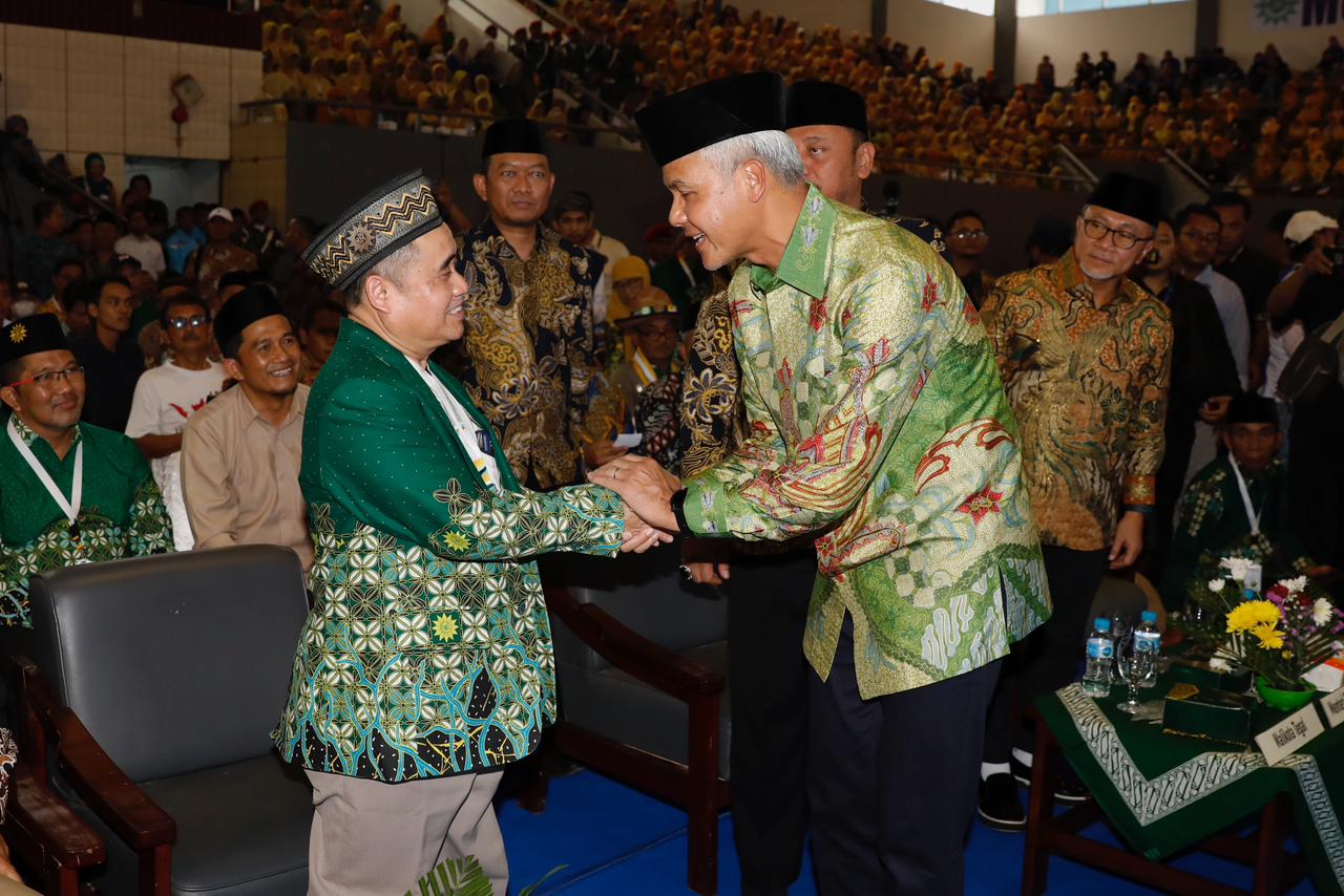 Gubernur Jateng Ganjar Pranowo saat menghadiri Musywil PP Aisyiyah di tegal