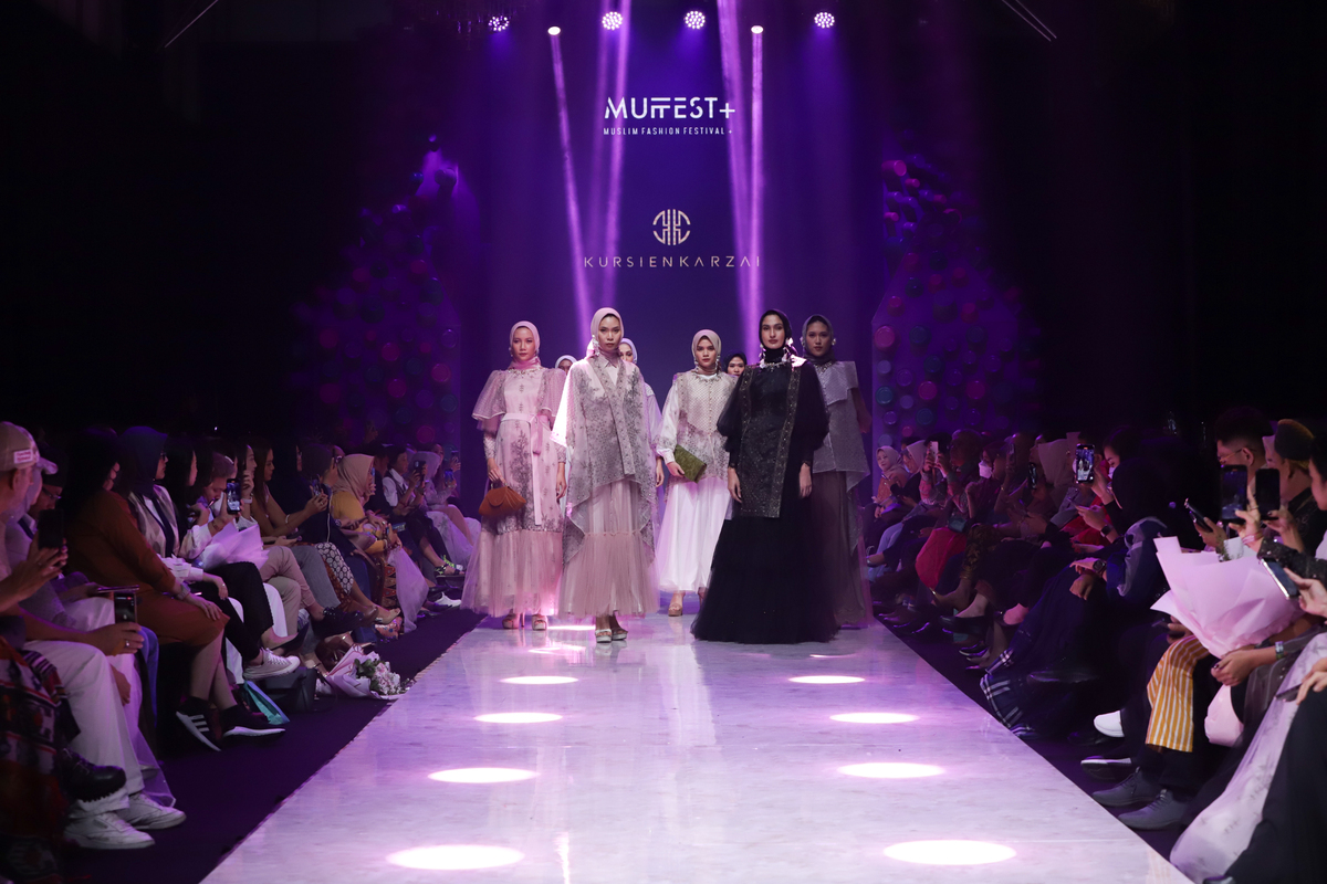 Koleksi baru Kursien Karzai, Cimelio